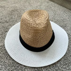 Zara straw hat
